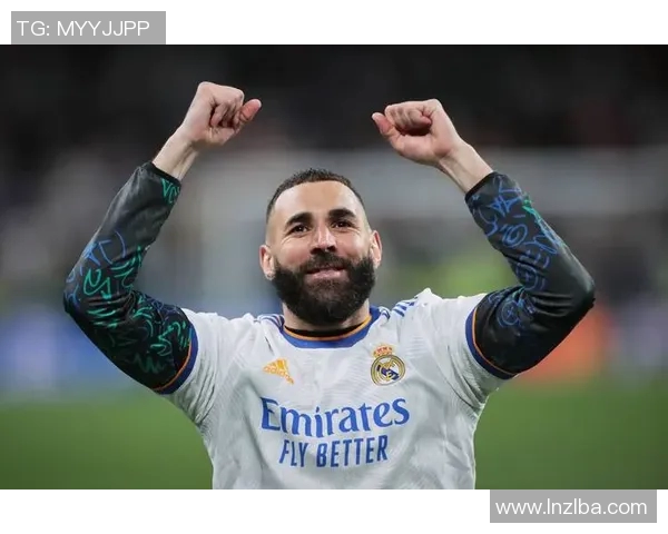 皇马足球队九号球星是谁 让我们一探究竟这位传奇前锋的精彩历程